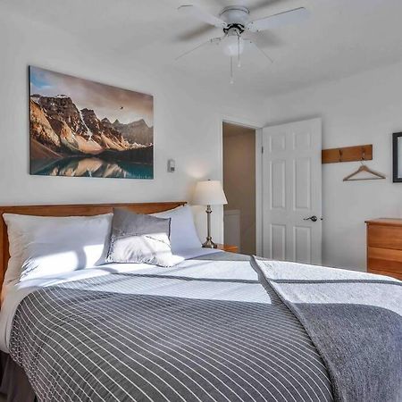 Big Mountain Views - Bright 2-Story Corner Unit Apartment Canmore Exterior foto